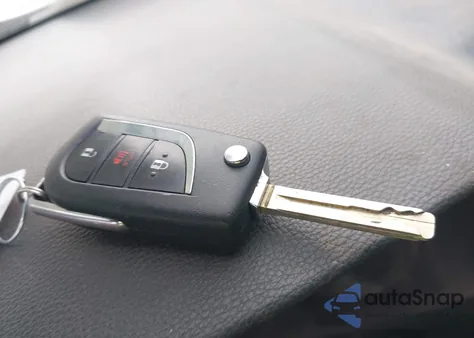 2020 Toyota Rav4 Le z USA, uszkodzony, nr VIN JTMH1RFV4LD043728